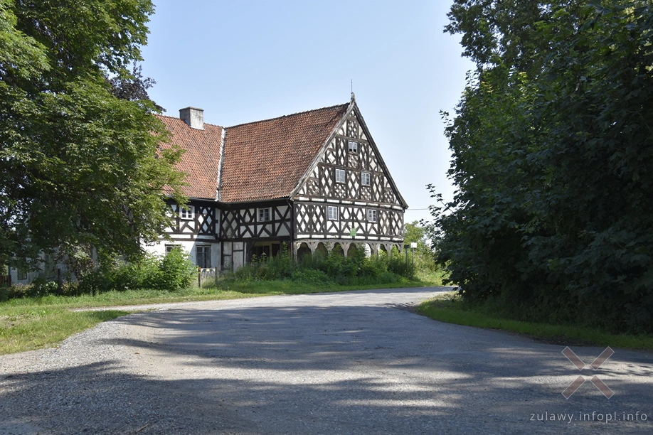 Dom podcieniowy w Stalewie