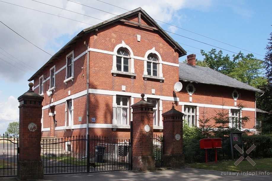 Dawna siedziba strażnika łowieckiego w Staryni