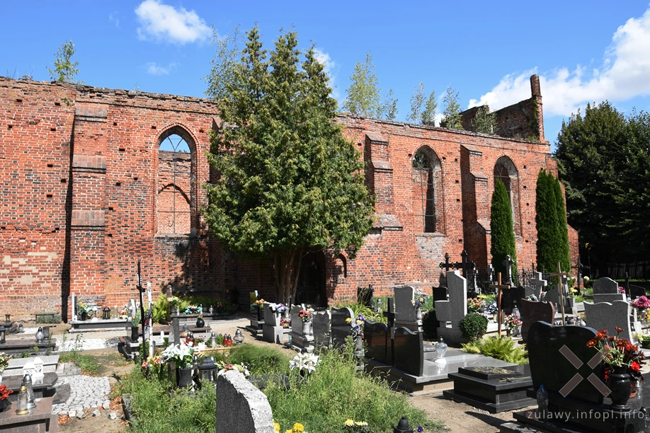 Ruina kościoła w Ostaszewie