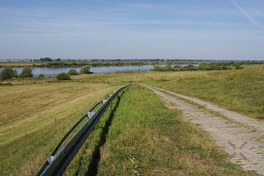 Dojazd do dawnej przeprawy promowej w Piekle