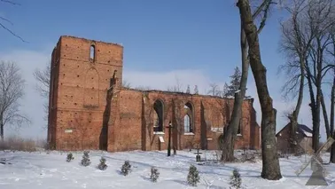 Gmina Gronowo Elbląskie- ruiny kościoła w Fiszewie