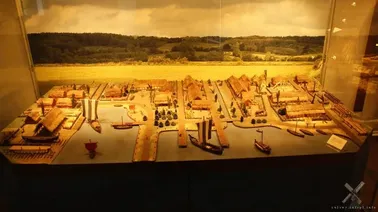 Fragment portu Truso na podstawie badań wykopaliskowych- źródło: Muzeum Archeologiczno-Historyczne w Elblągu