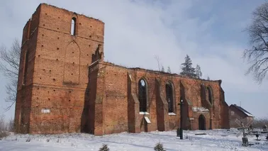 Ruina kościoła w Fiszewie