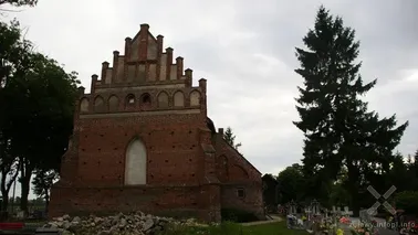 Gotycki kościół w Niedźwiedzicy