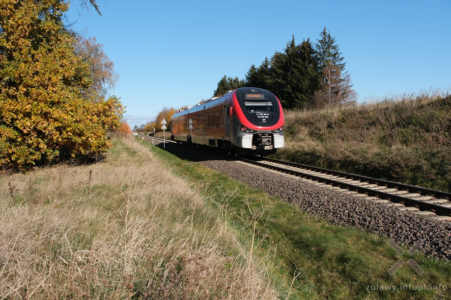 Pociąg z kierunku Sztumu wjeżdżający na stację Gościszewo