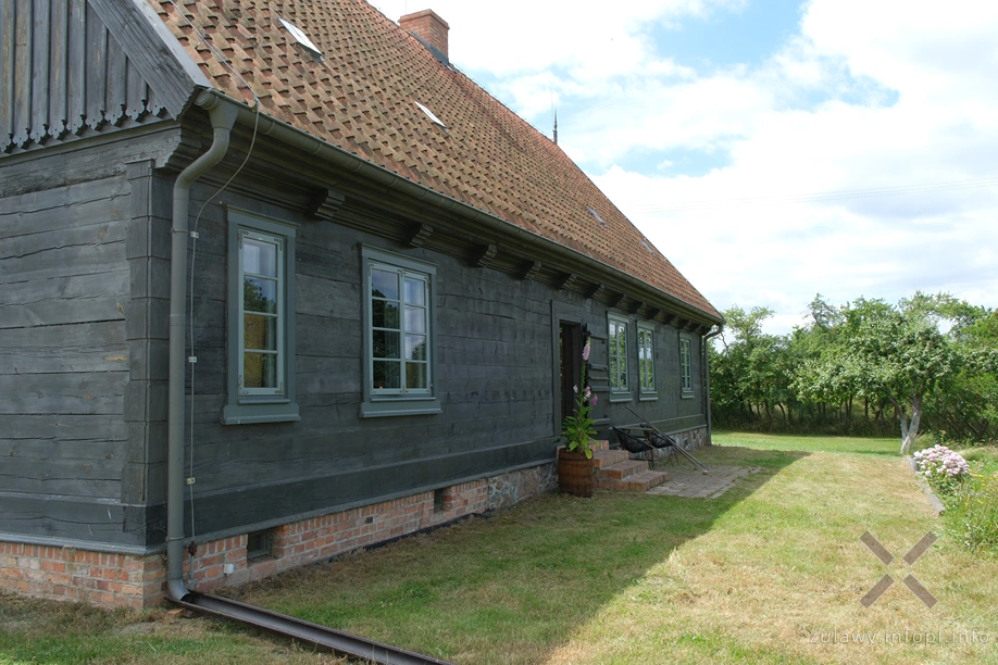 Dom podcieniowy w Mikoszewie Dom podcieniowy w Mikoszewie