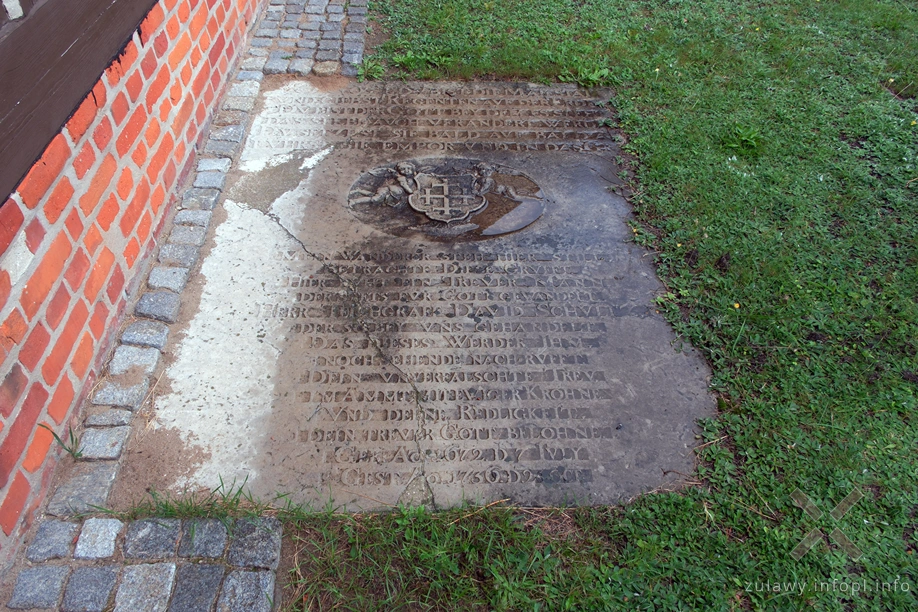 Kościół pw. bł. Doroty z Mątów w Elblągu- płyta nagrobna Davida Schultza (1672 – 1736) Kościół pw. bł. Doroty z Mątów w Elblągu- płyta nagrobna Davida Schultza (1672 – 1736)
